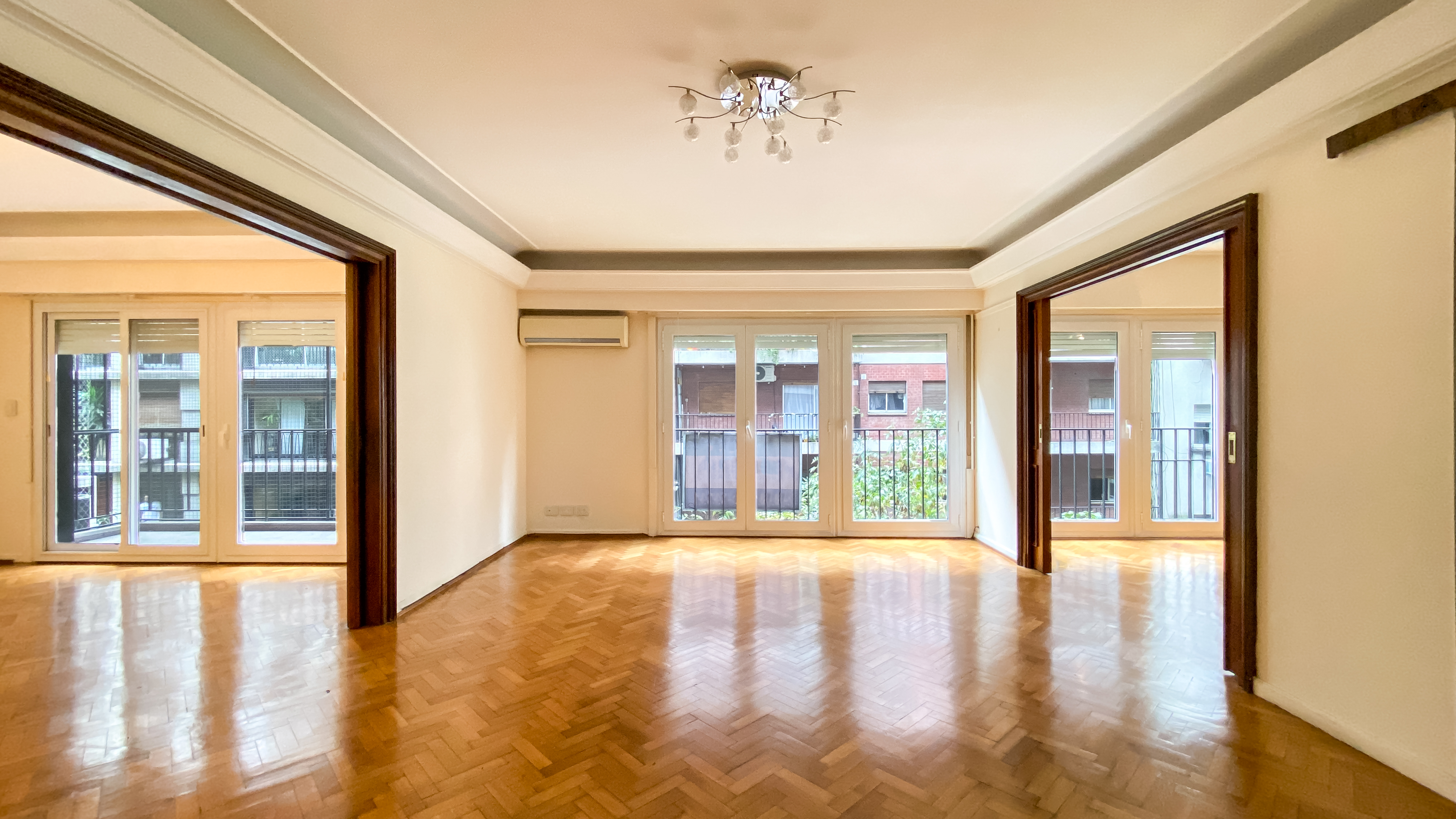 Arenales 2264, Recoleta