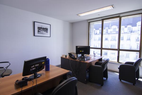 Centro y Microcentro - 25 de Mayo 457 - OFICINA EN VENTA / ALQUILER