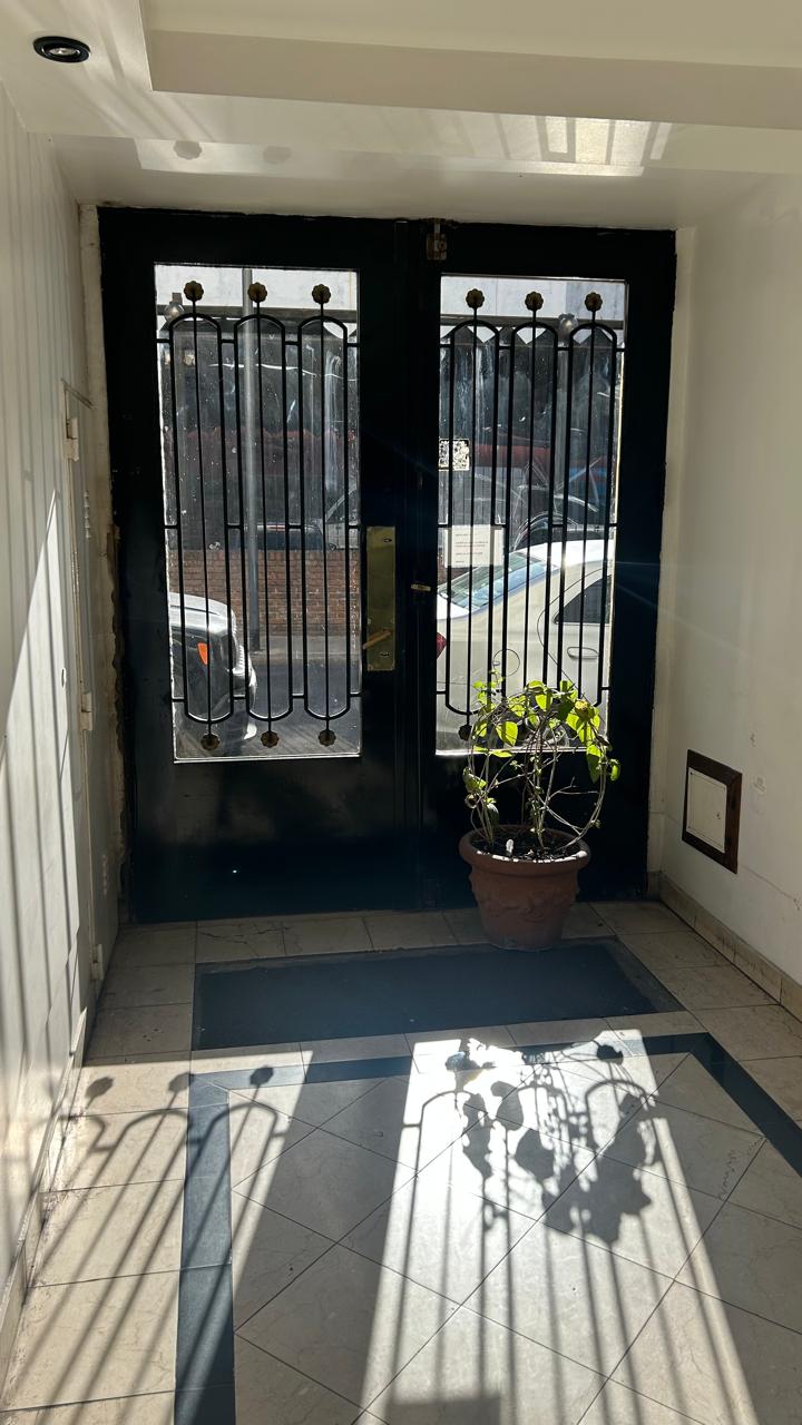 Monserrat - Salta 188 - OFICINA EN VENTA